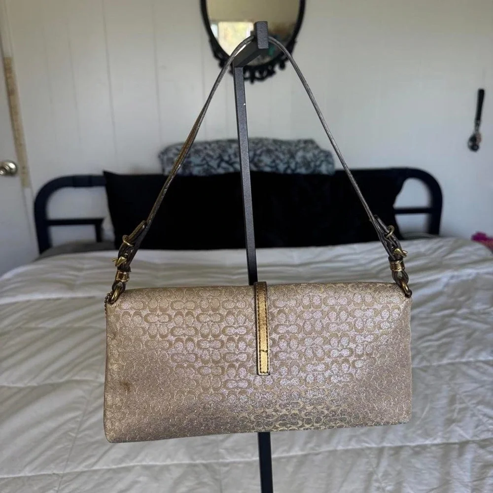 Coach 2003 Hamptons Shimmer Optic gold‎ Signature Demi Shoulder Bag y2k vintag